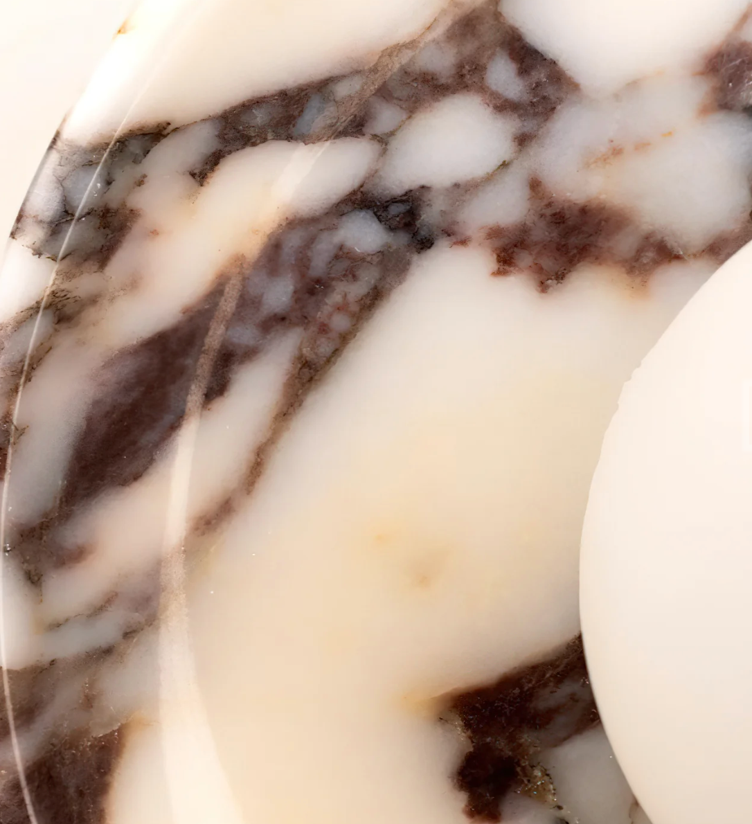 The Gaïa - Round alabaster & glass sconce